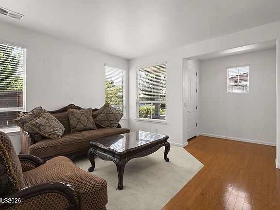 4th image of 471 Alysheba Ct
