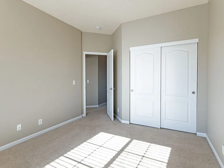 19160 Drexel Cir — Photo 14