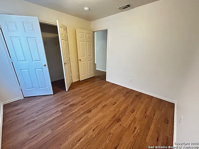 2 bed, 2.0 bath, 2048 sqft, $1,150 — Photo 3