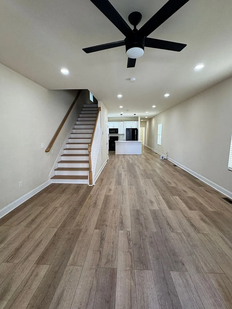 New 3 bed, 3.5 bath home across the Street from Meharry. Modern upgraded kitchen and bathrooms. G... — Photo 3