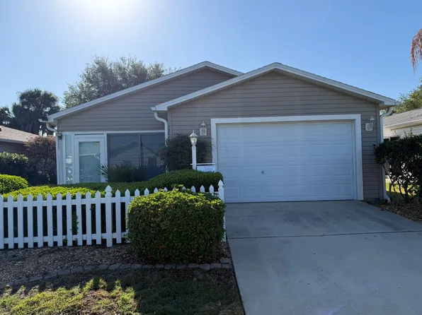 1725 Simpsonville Ln, The Villages, FL 32162