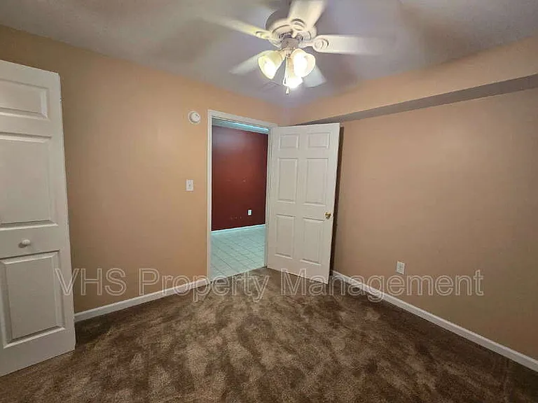 1929 Belle Ave — Photo 26