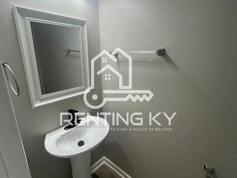 1434 Westwood Dr — Photo 6