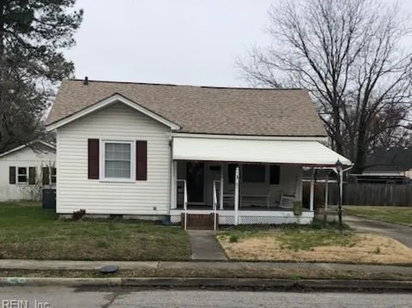 21 Chowan Dr, Portsmouth, VA 23701