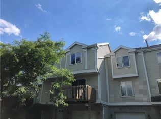 35 Mule Path Cir, Rochester, NY 14606