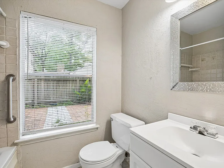 2 Goldthread Ct — Photo 14