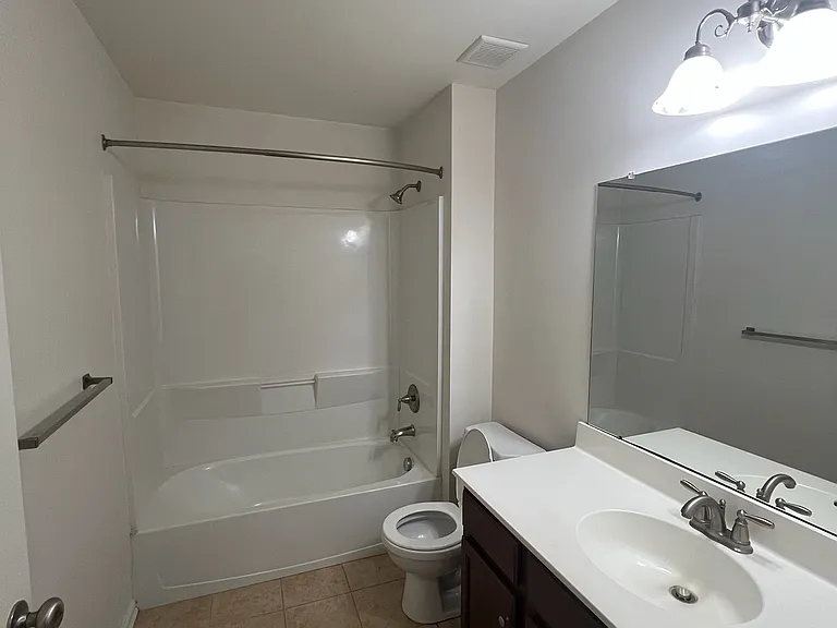540 Van Dyke Cir — Photo 12
