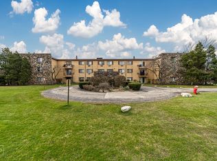 725 W Dempster St APT 208, Des Plaines, IL 60016