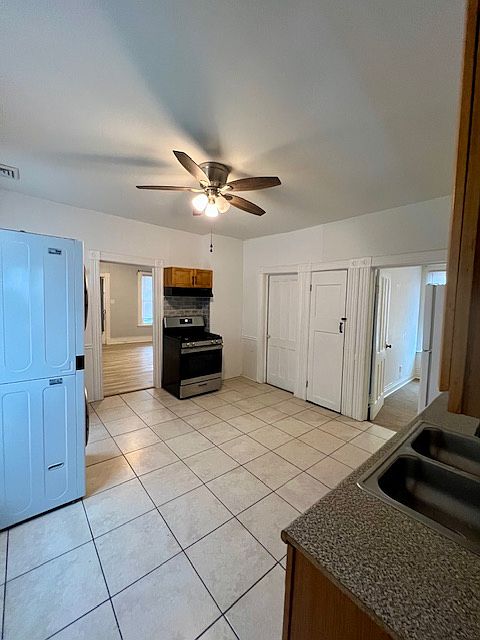 1st image of 39 1/2 Milton Ave APT 2