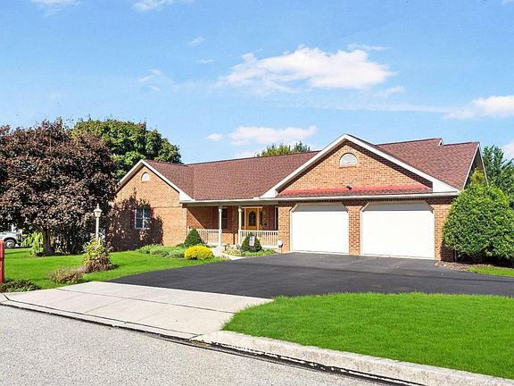 4th image of 49 Hillside Rd