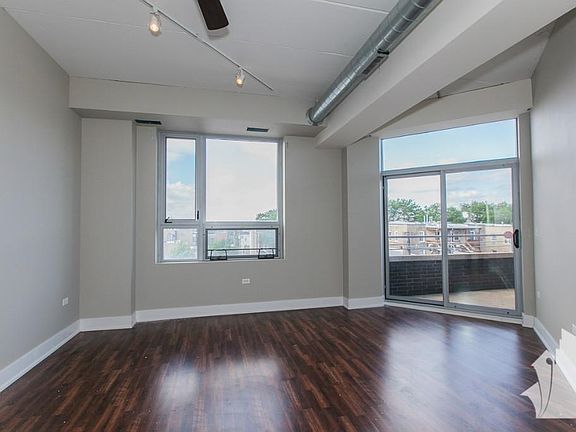2nd image of 3201 W Leland Ave #1