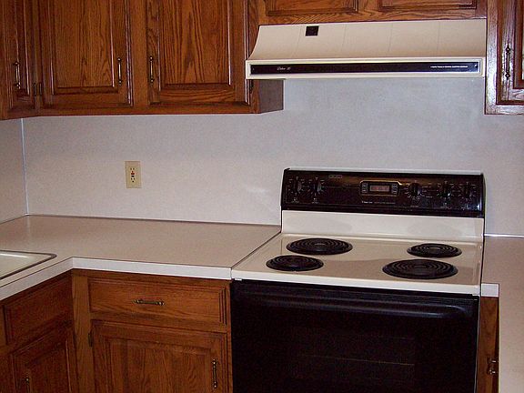 5th image of 6649 Leisure Way Dr SE