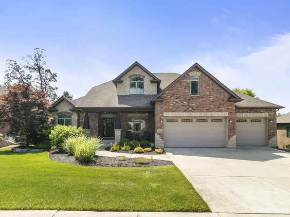 8986 Calumet Ave, Saint John, IN 46373