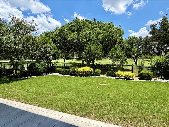 5th image of 5572 Southern Hills Dr