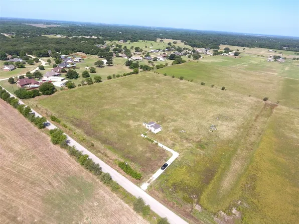 240 Farr Altom Rd, Seagoville, TX 75159