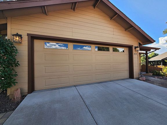 3rd image of 314 S Golden Bear Point