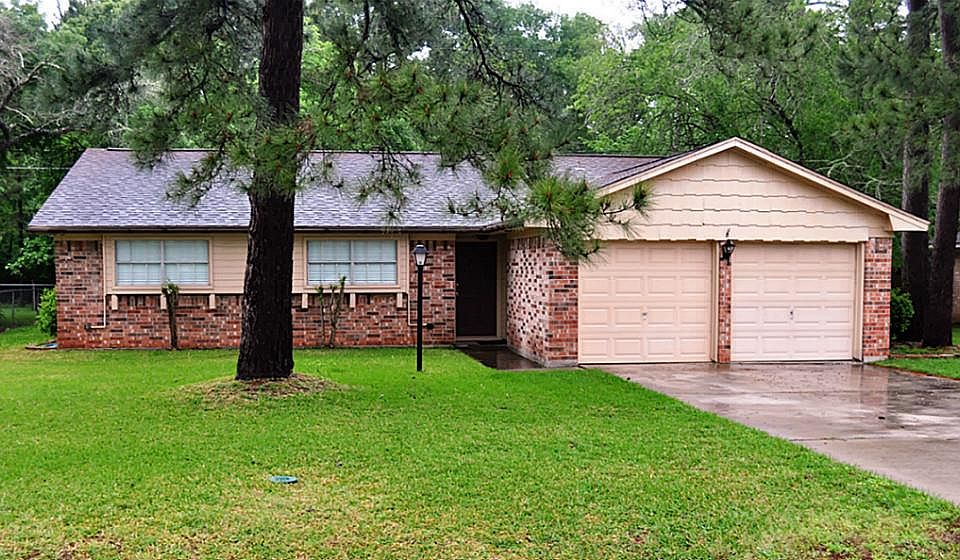 1st image of 9715 Forest Hollow Dr