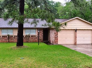 9715 Forest Hollow Dr, Baytown, TX 77521