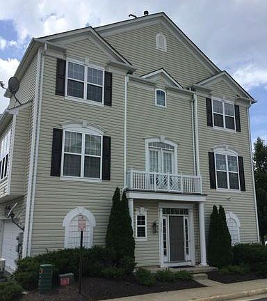 3rd image of 5010 Village Fountain Pl