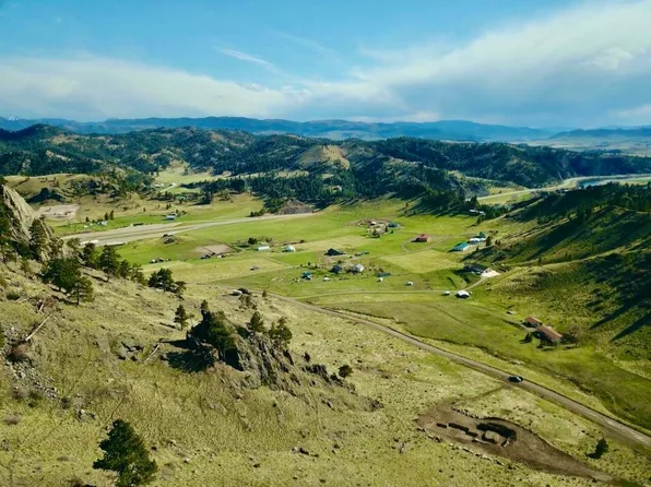 99 Dearborn River Rd, Cascade, MT 59421