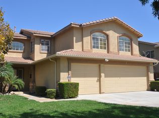 1141 Fernleaf Ln, Corona, CA 92881