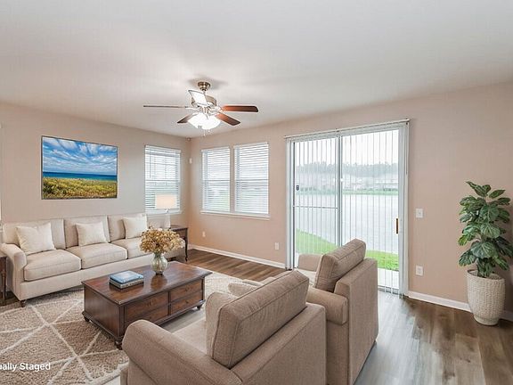 5th image of 6055 Bartram Village Dr