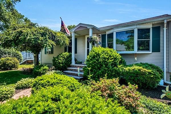 1st image of 36 Eden Glen Ave