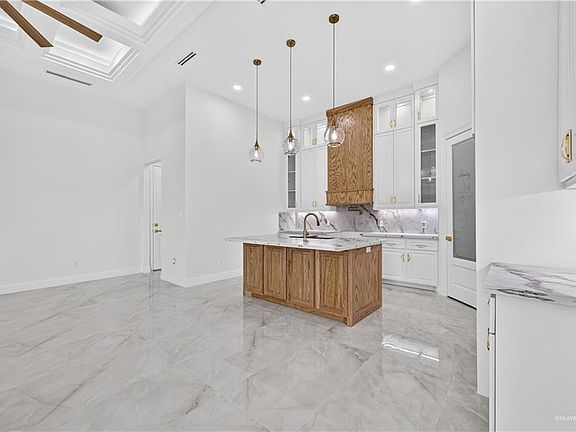 4th image of 5809 N Pedaso Del Sol St
