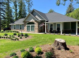 315 Santiam Pointe Loop NE, Mill City, OR 97360