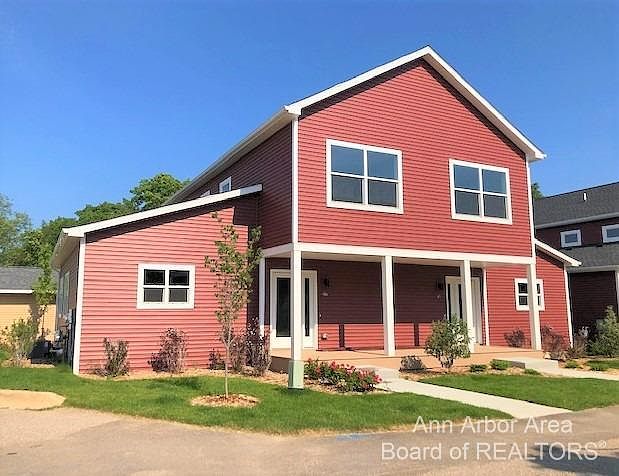 1st image of 560 Little Lake Dr #46