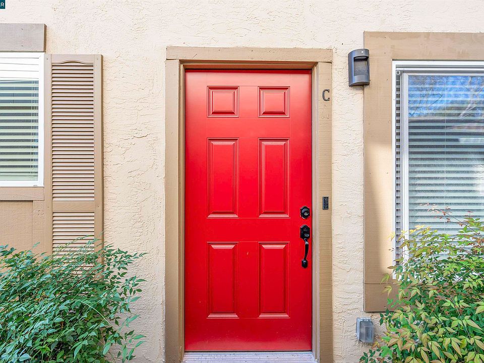 1st image of 2593 El Portal Dr APT C