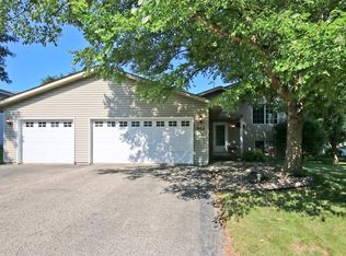 508 Harvest St SW, Hutchinson, MN 55350