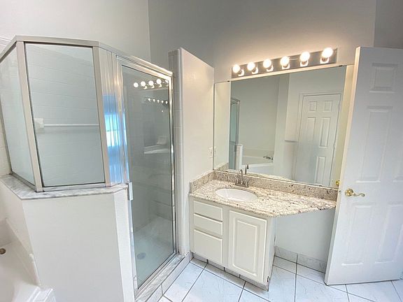 3rd image of 3310 Crystal Creek Blvd