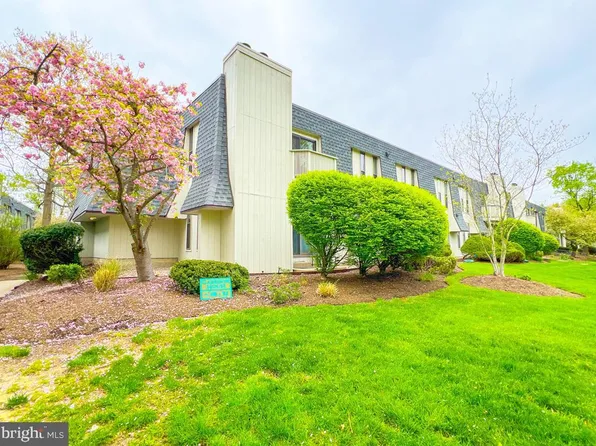 25 S Church Rd Unit 50, Maple Shade, NJ 08052