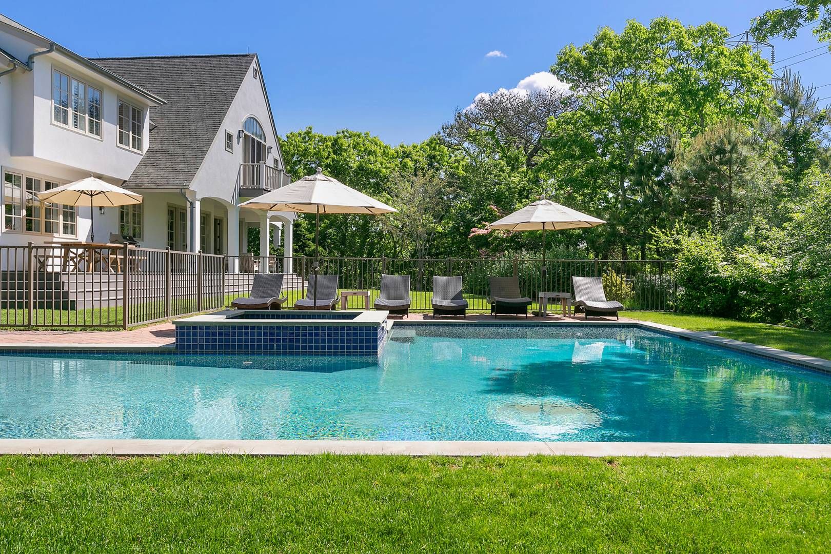  Pool and Spa