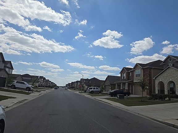 4th image of 347 Deer Crest Dr