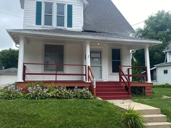216 W Chamberlin St, Dixon, IL 61021