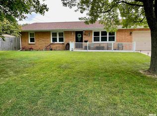 180 Regent St, Lincoln, IL 62656