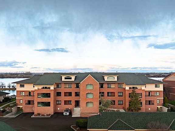4th image of 300 Columbia Point Dr Unit D203