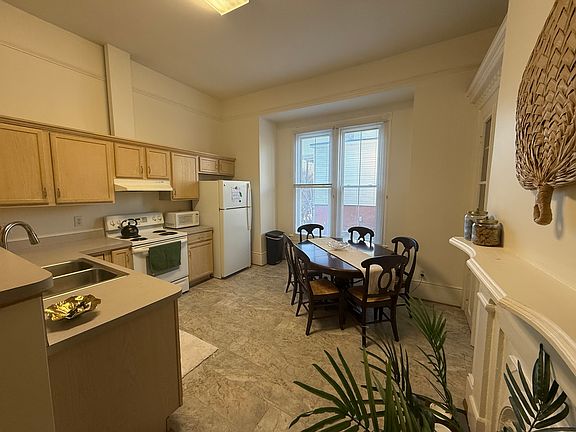 5th image of 605 Harrison St #A