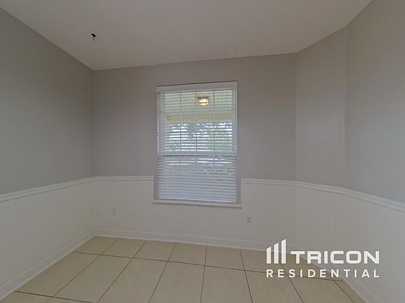 5th image of 210 Gilmore Ln