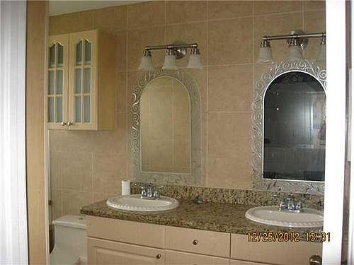 5th image of 9821 Forest Dr
