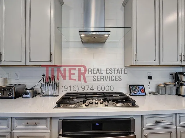 4016 Setucket St — Photo 14