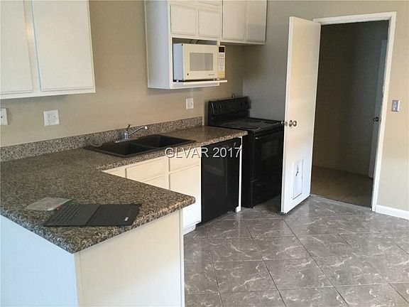 3rd image of 4338 Boratko St