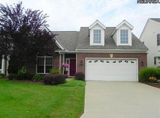 650 Tournament Dr, Avon Lake, OH 44012