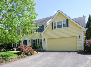 1374 Green Trails Dr, Naperville, IL 60540