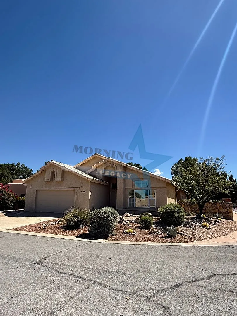 Outdoor Lover's Retreat!! Beautifully Maintained Home with Park-Like Backyard! — Photo 1
