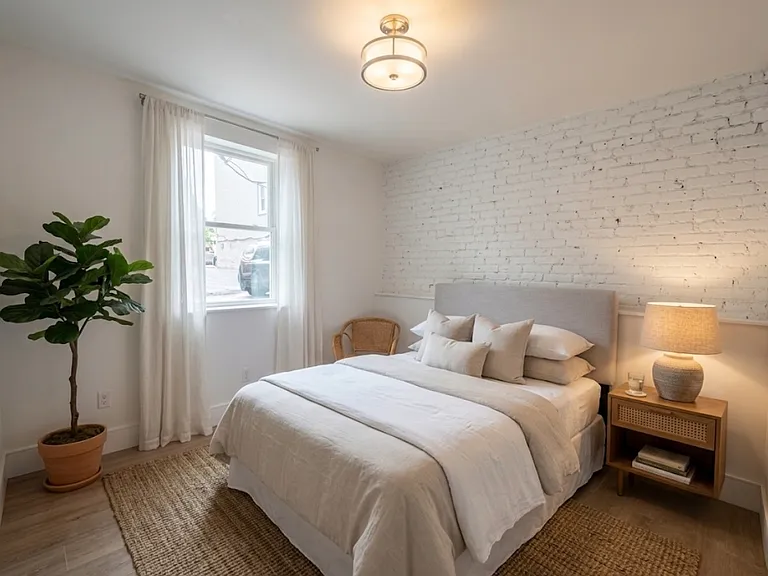 1080 Commonwealth Ave #6 — Photo 3