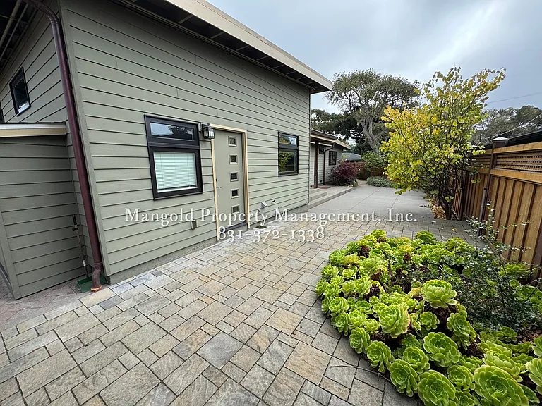 926 Ruth Ct — Photo 27