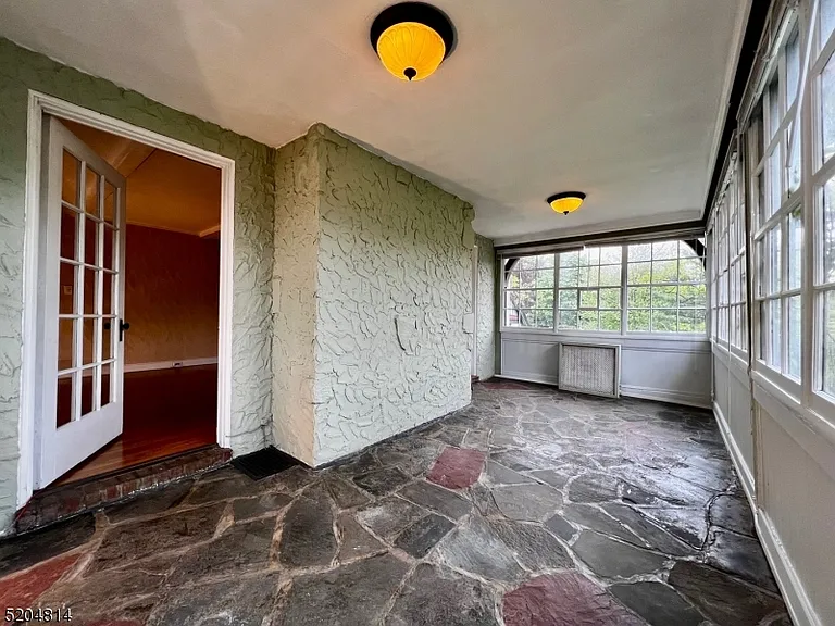 12 Hobart Gap Rd — Photo 42